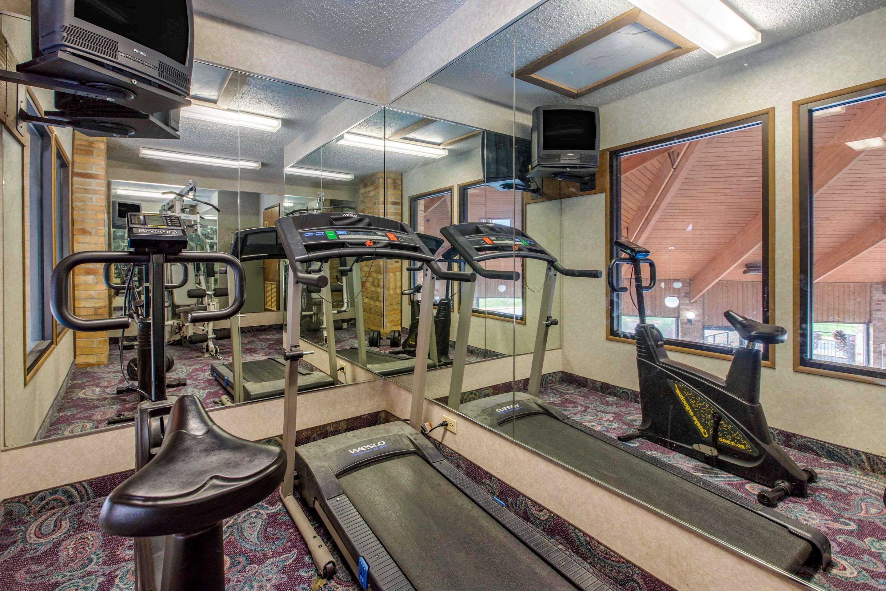 Rodeway Inn Coopersville Esterno foto