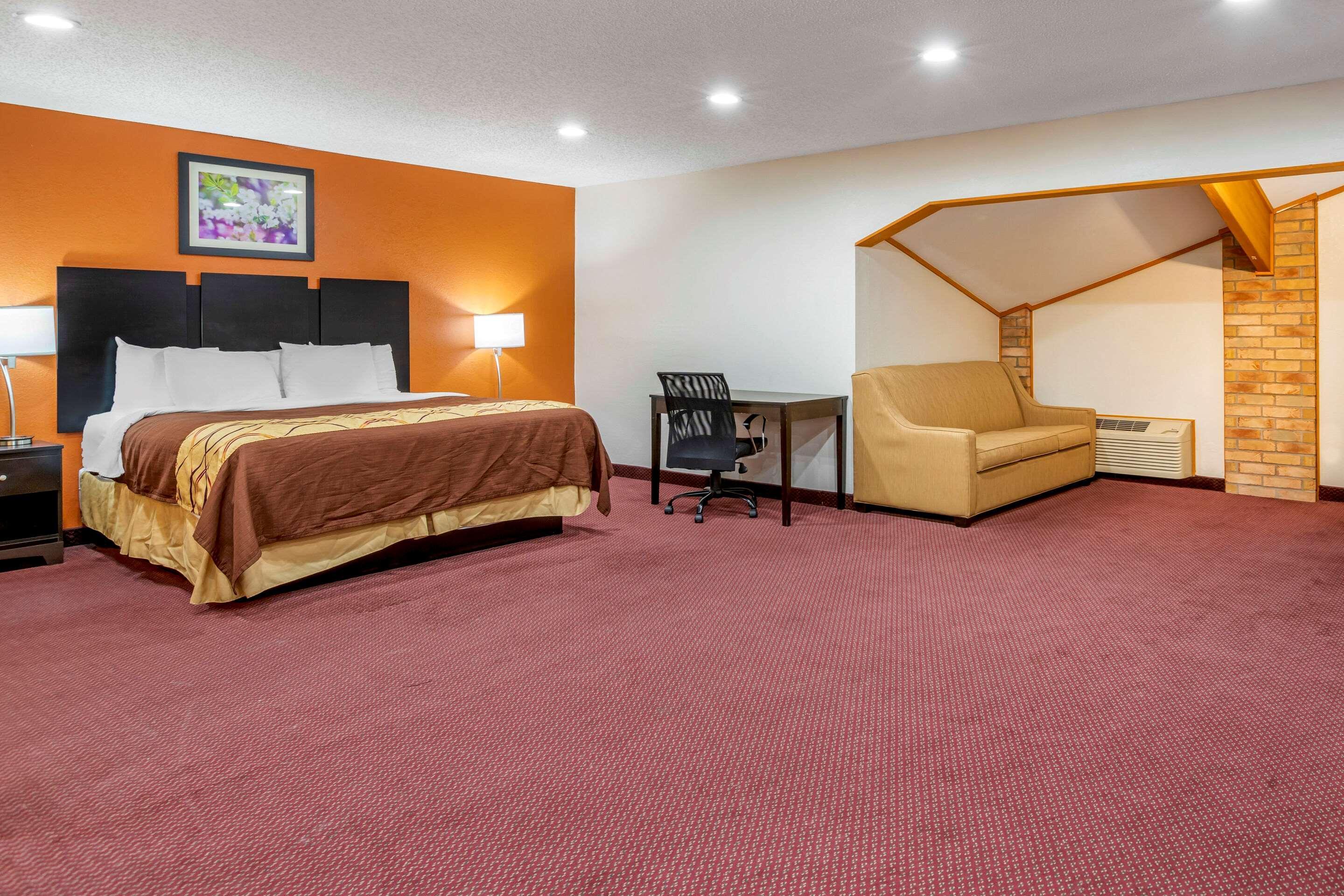 Rodeway Inn Coopersville Esterno foto