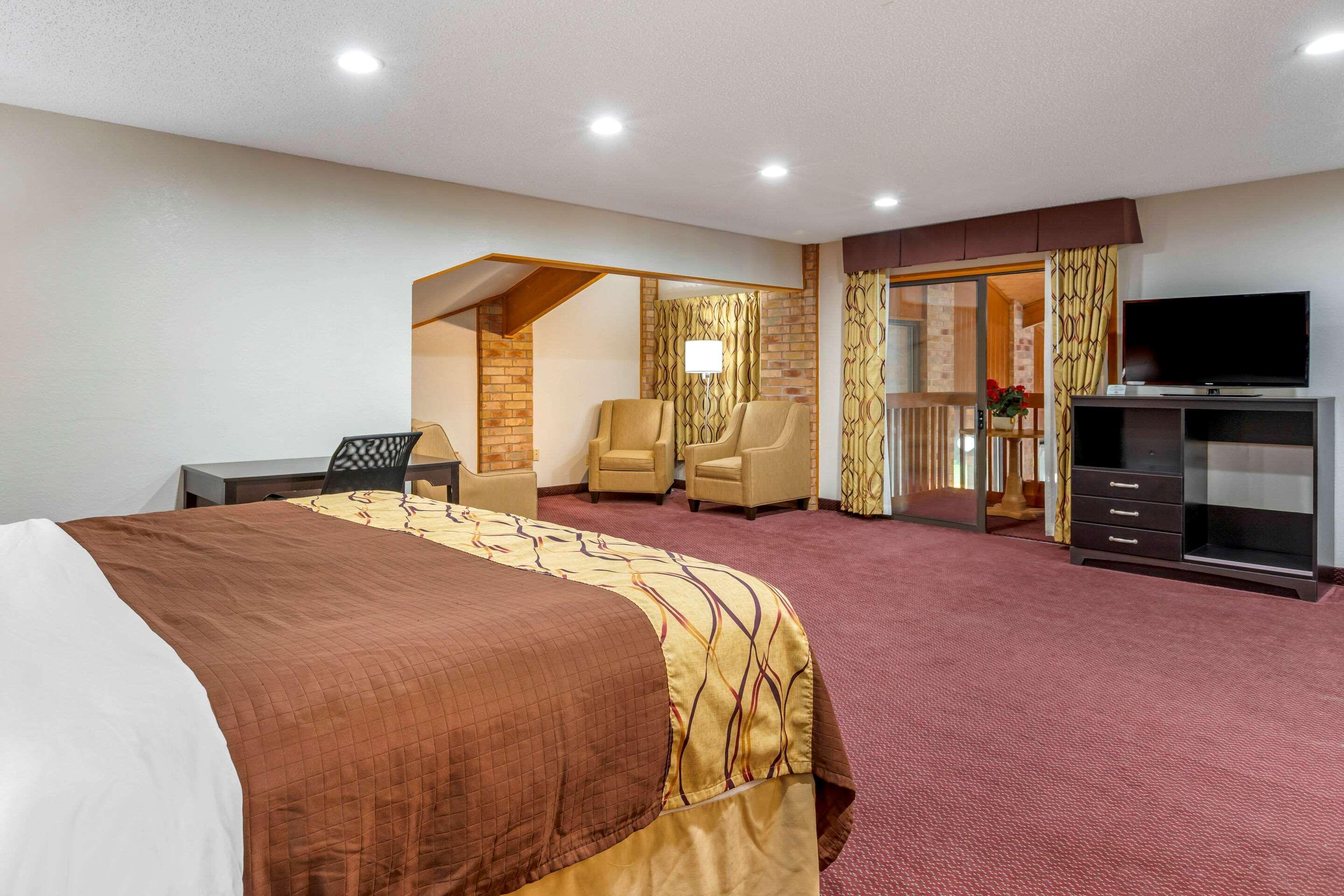 Rodeway Inn Coopersville Esterno foto