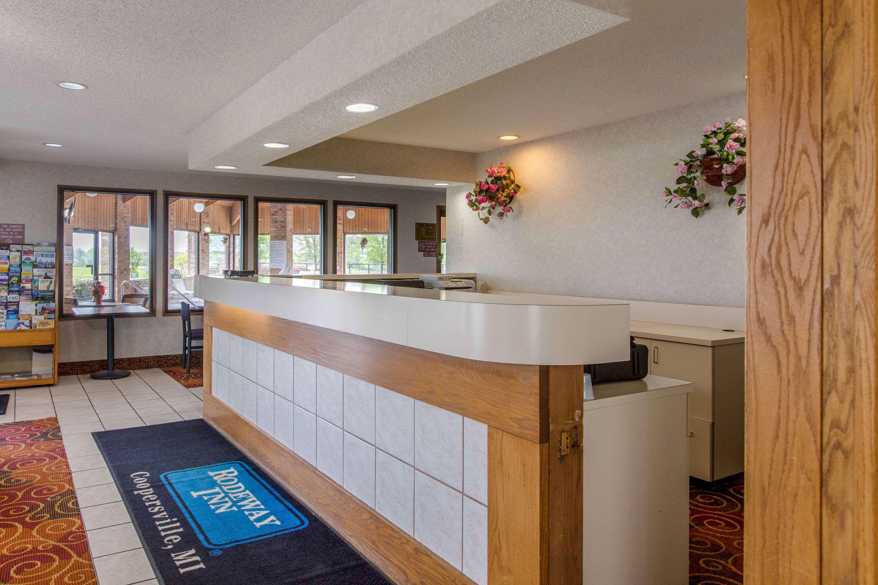 Rodeway Inn Coopersville Esterno foto