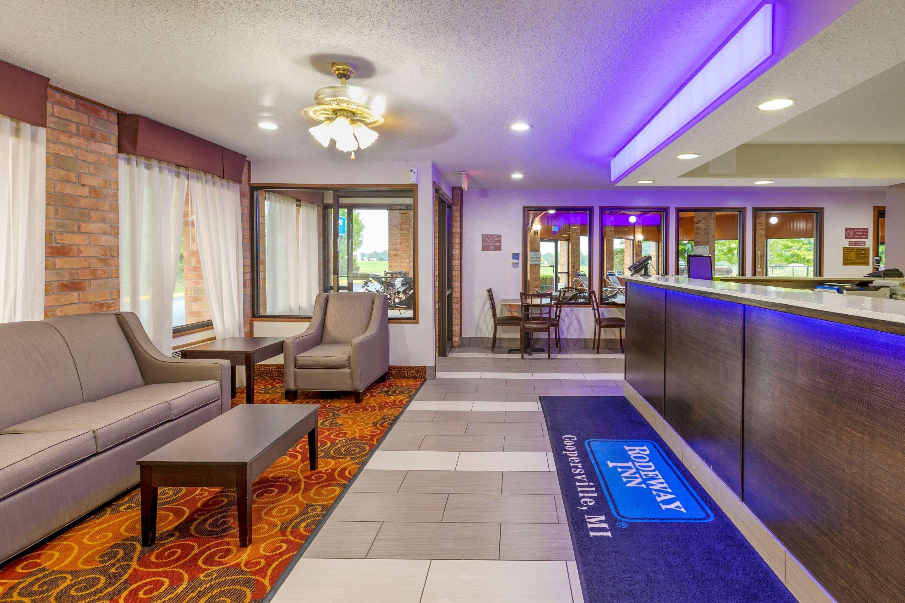 Rodeway Inn Coopersville Esterno foto