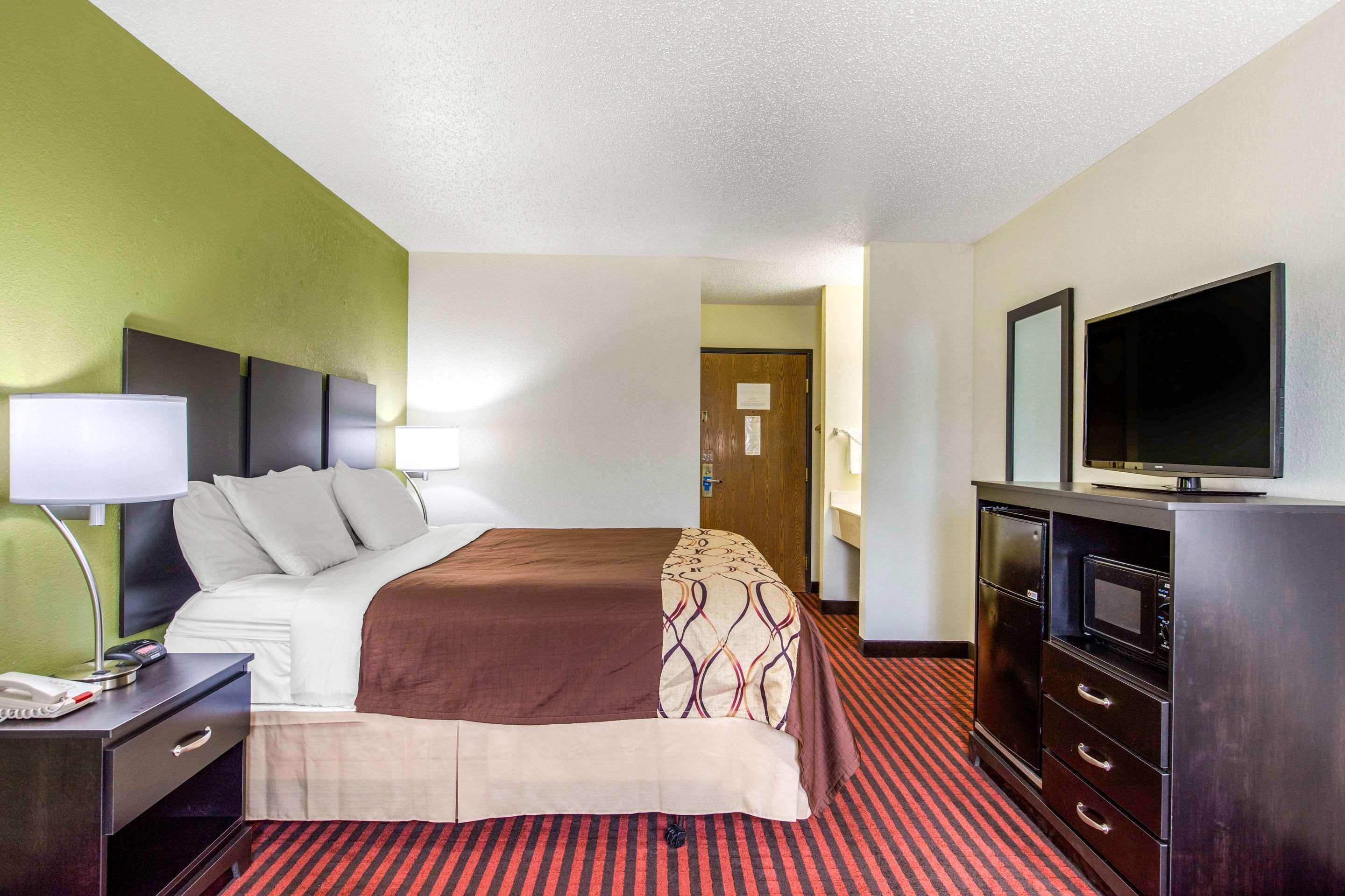 Rodeway Inn Coopersville Esterno foto